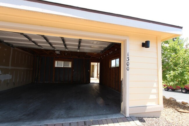 Building Photo - $500 Off Move-In Special – Spacious 4-Bed ...