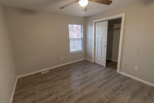 Building Photo - 5301-5303 Currituck Lane