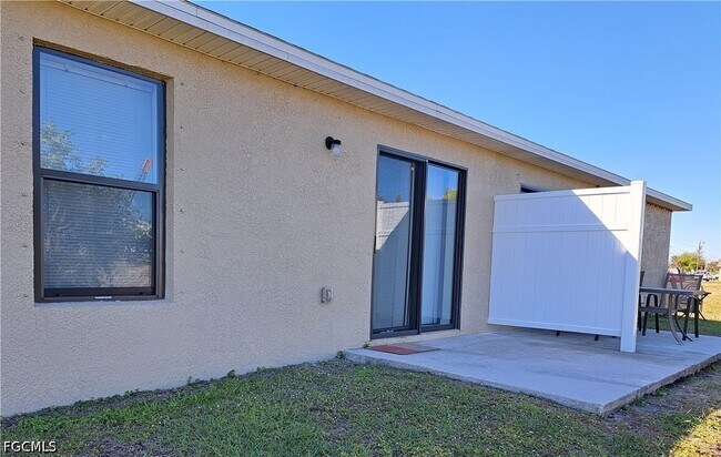 Building Photo - 913 Cultural Park Blvd