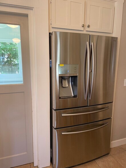 Building Photo - 1373 Barker Rd