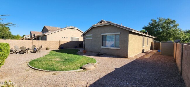 Building Photo - 3444 E Riopelle Ave