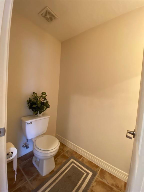 Building Photo - Beautifully maintained 3-bedroom, 3.5-bath townhome