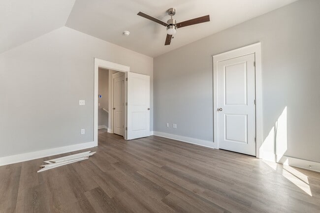 Building Photo - NEW 2 BR/1.5 BA in the Willow Bend S/D
