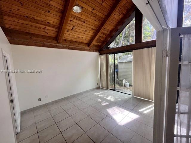 Building Photo - 497 N University Dr