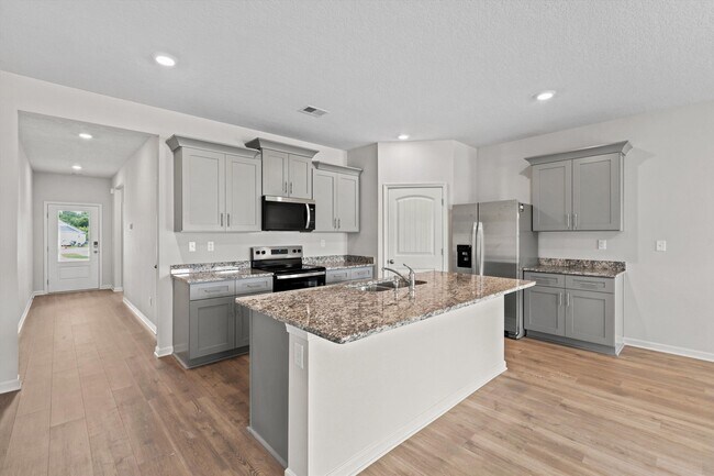 Building Photo - 320 Windemere Lp