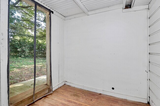 Building Photo - 4023 Brown Dr