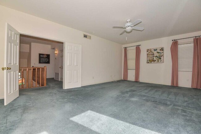 Building Photo - 5413 W Fallen Leaf Ln