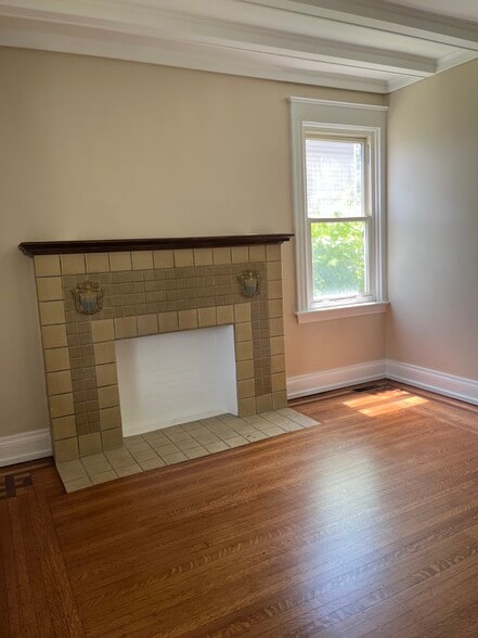 Rookwood fireplace - 3547 Edwards Rd