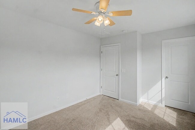 Building Photo - 137 Castaway Ct