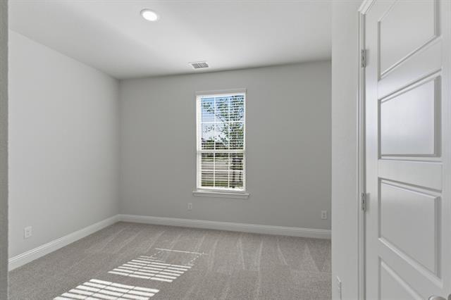 Building Photo - 2020 Beeflower St