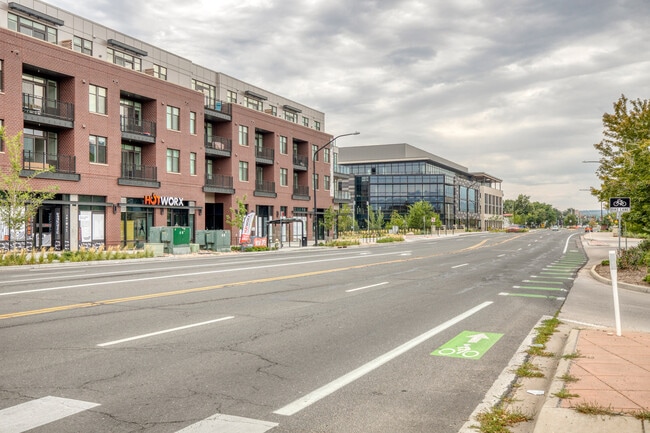 Building Photo - 3000 Pearl Pkwy