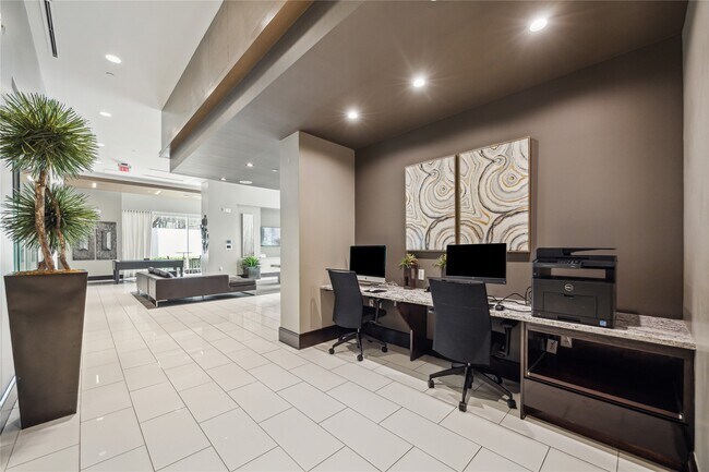 Building Photo - 9870 Gaylord Dr