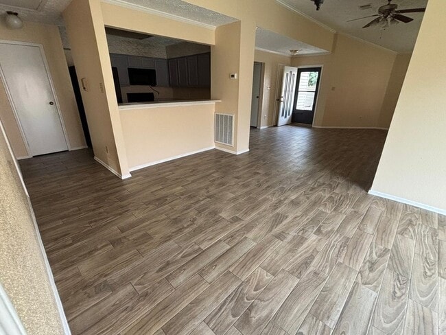 Building Photo - 8319 Wind Veil Dr