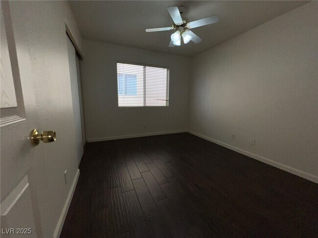 Building Photo - 7916 Thorne Pine Ave