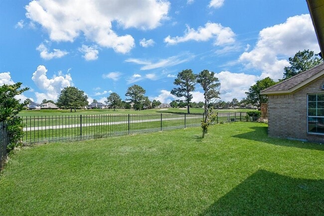 Building Photo - 10206 Hahns Peak Dr