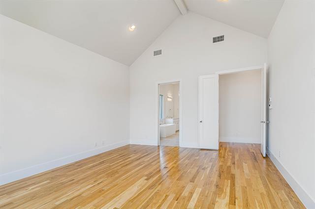 Building Photo - 1601 St Peter Ln
