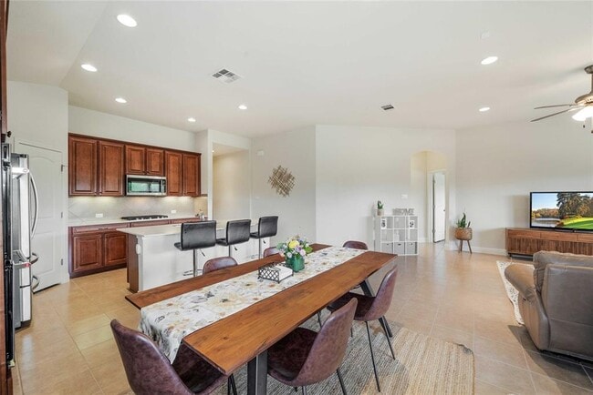 Building Photo - 3446 De Torres Cir