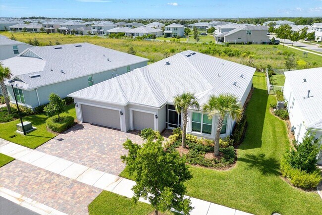 Building Photo - 10372 SW Green Turtle Ln