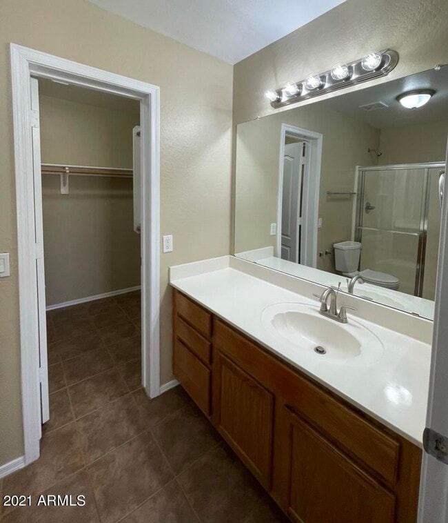 Building Photo - 2250 E Deer Valley Dr