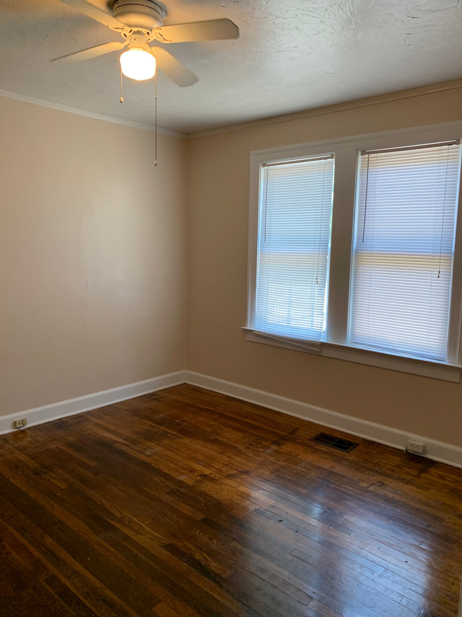 bedroom - 2604 Dellwood Ave