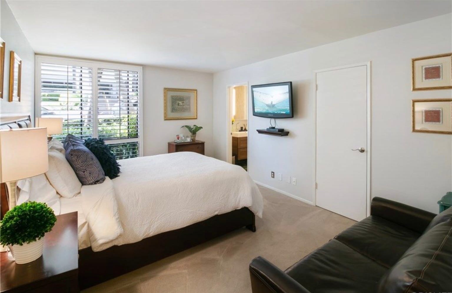 Primary W/ Bathroom - 1134 Alta Loma Rd