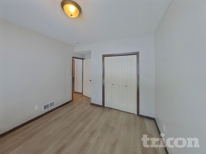 Building Photo - 16043 Estate Ln