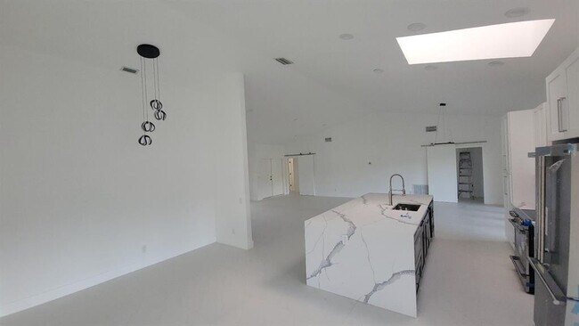 Building Photo - 1191 NW 101st Way