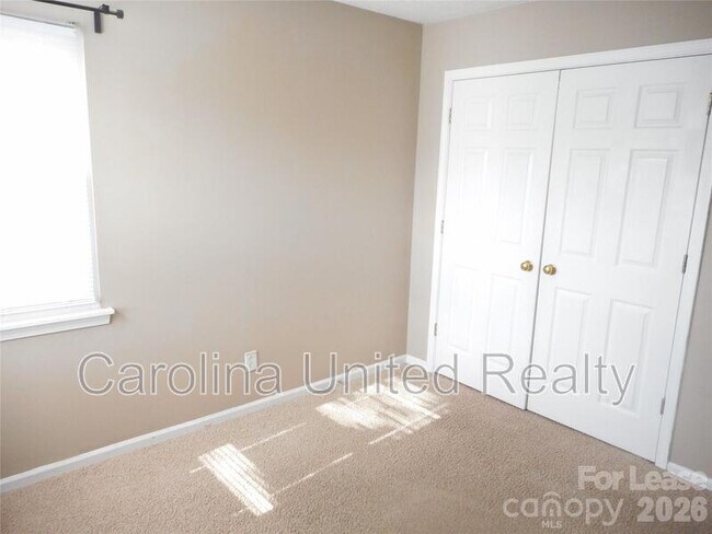 Building Photo - 8431 Leeper Dr