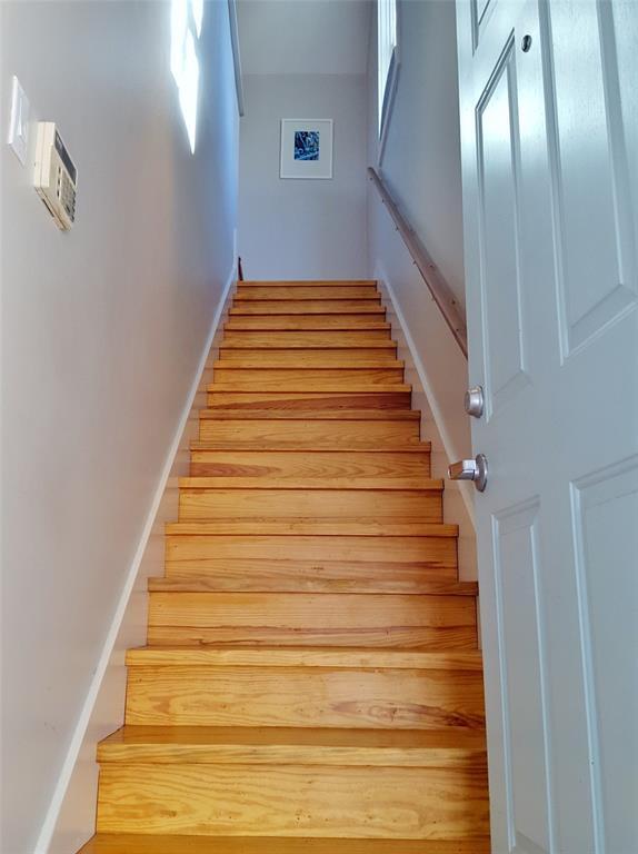 Building Photo - 1018 Highland St