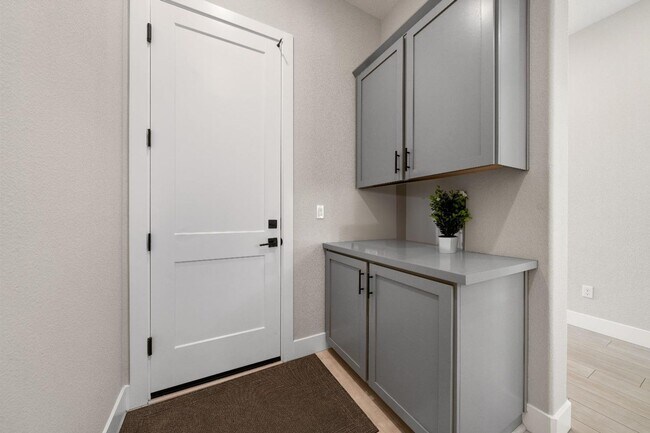 Building Photo - Beautiful Single-Story Home for Rent – Wes...