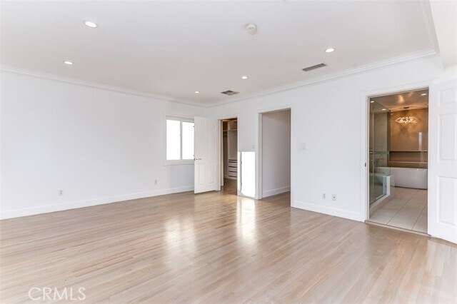 Building Photo - 4225 Dundee Dr