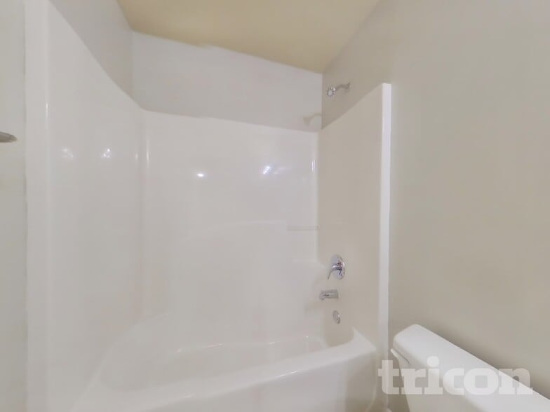 Building Photo - 1923 Ruby Mountain St