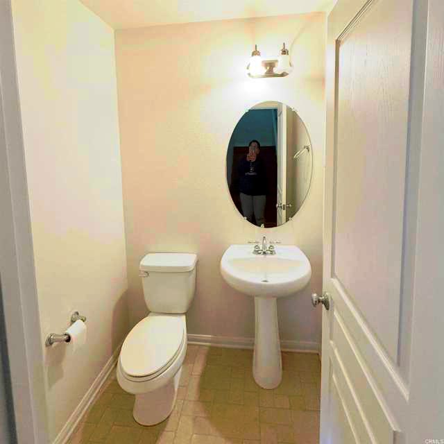 Building Photo - 1021 L Ave