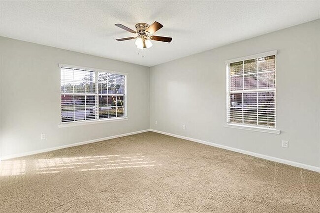 Building Photo - 45 Pointer Ct