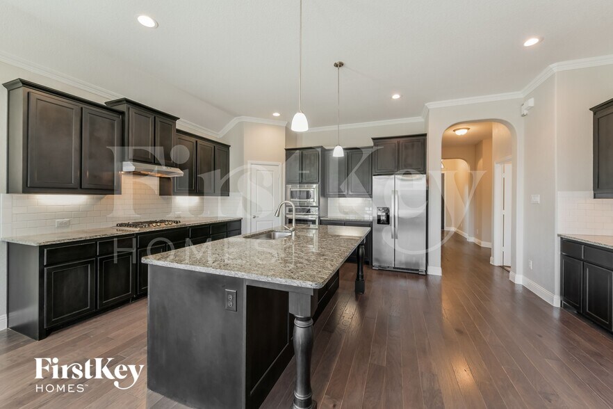 Building Photo - 4041 Honeyapple Way