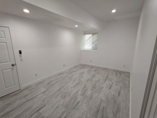 Building Photo - 4163 1/2 Marian Street Unit