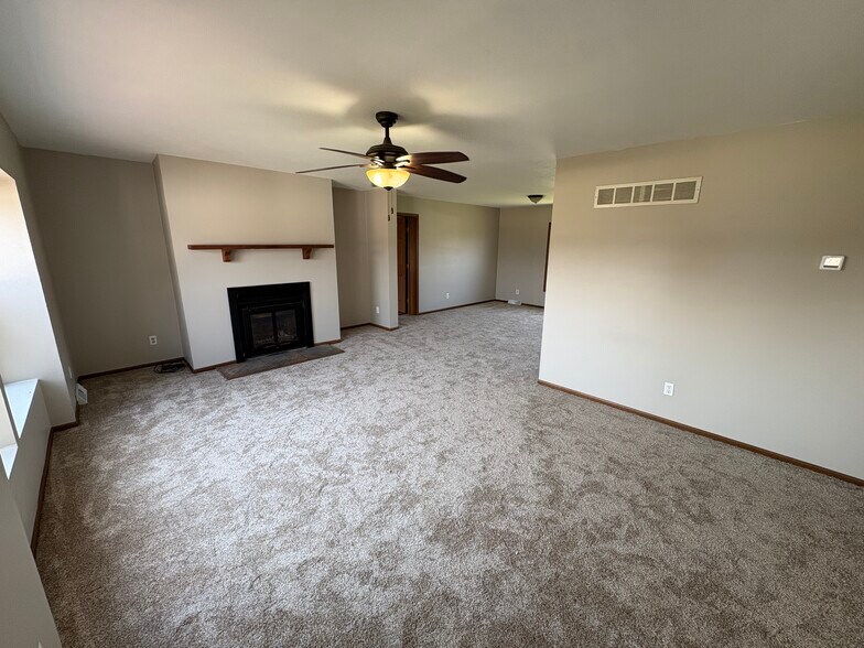 Building Photo - 19515 Carter Ln