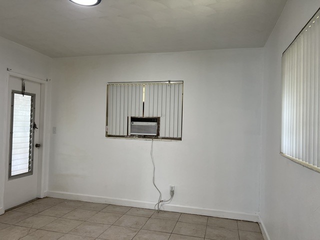 Building Photo - 2201 N 57th Ave