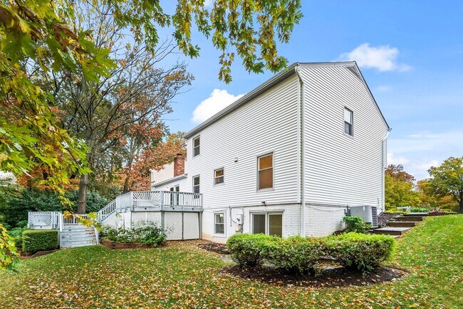 Building Photo - Move-In Ready Home in Prime Springfield Lo...