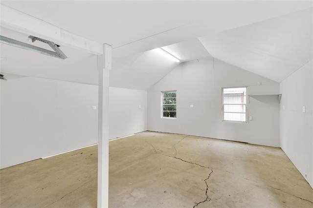 Building Photo - 3440 Rogers Ave