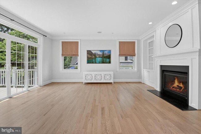 Building Photo - 5718 Huntington Pkwy