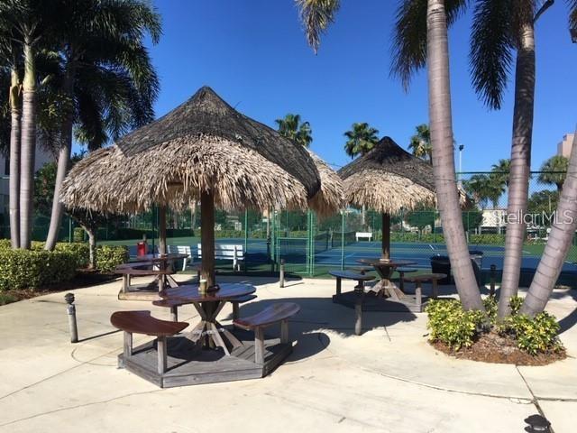 Building Photo - 7405 Bay Island Dr S