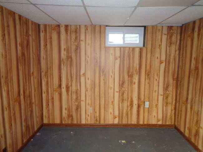 Building Photo - 207 Cottonwood Rd