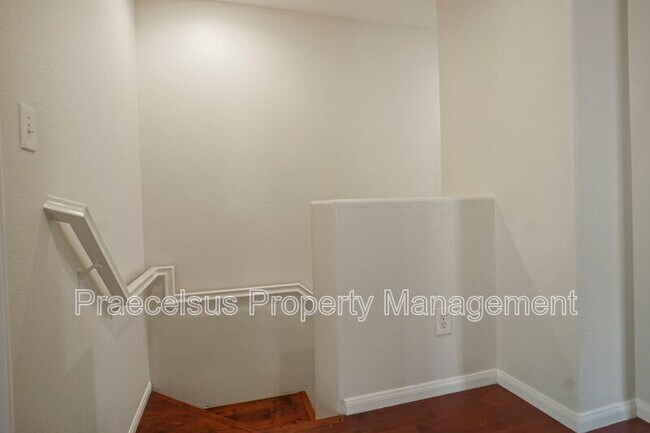 Building Photo - 2541 Garnet Peak Rd