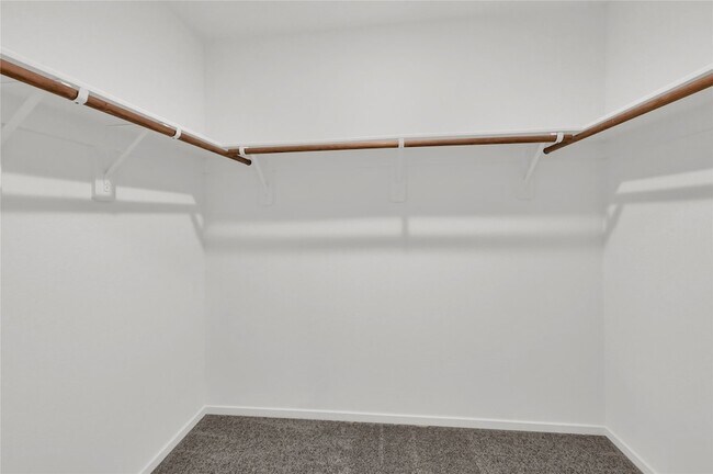 Building Photo - 17942 Becker Lndg Dr