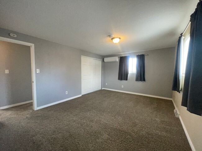 Building Photo - $0 DEPOSIT OPTION. LUXURY ARVADA RENTAL: U...