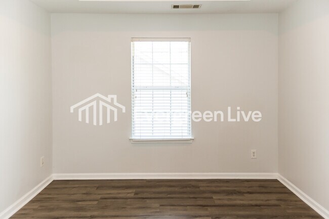 Building Photo - 7189 Cavender Dr SW