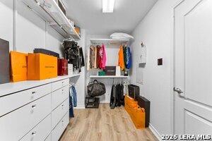 Building Photo - 1346 Nicholas Manor