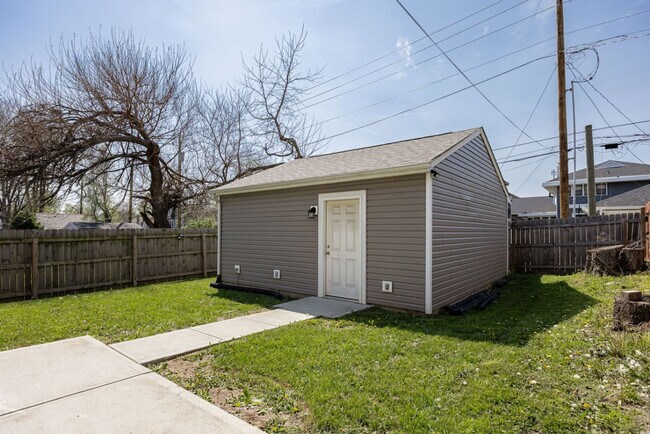 Building Photo - 3132 N New Jersey St