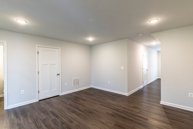 Building Photo - 3227 Bergen St
